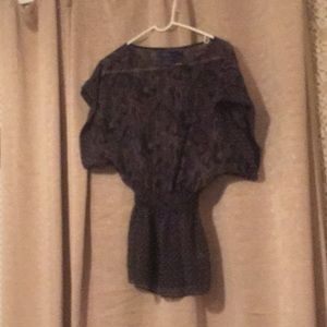 Loose short sleeve top